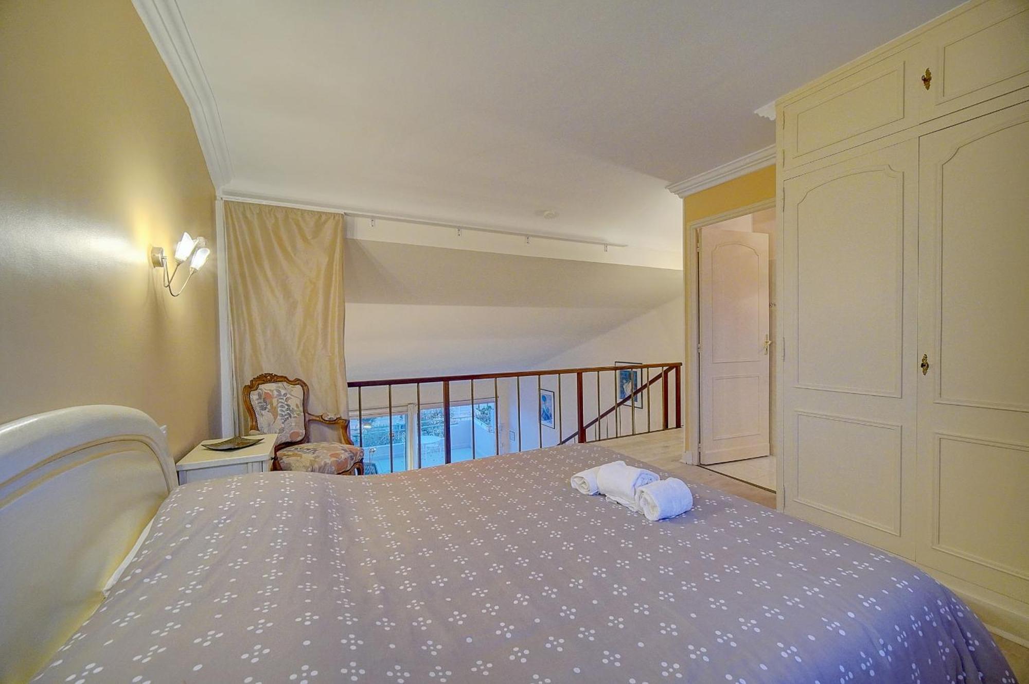 Superbe Duplex Idealement Situe Proche Plages Avec Grande Terrasse Vue Port !L A1B59 Cannes Exterior foto